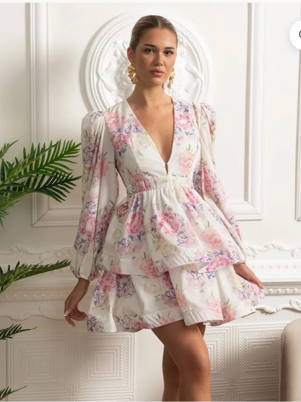 Sierra Darien Floral V-Neck Tiered Bridal Tea Party Dress (Orig Price $135)